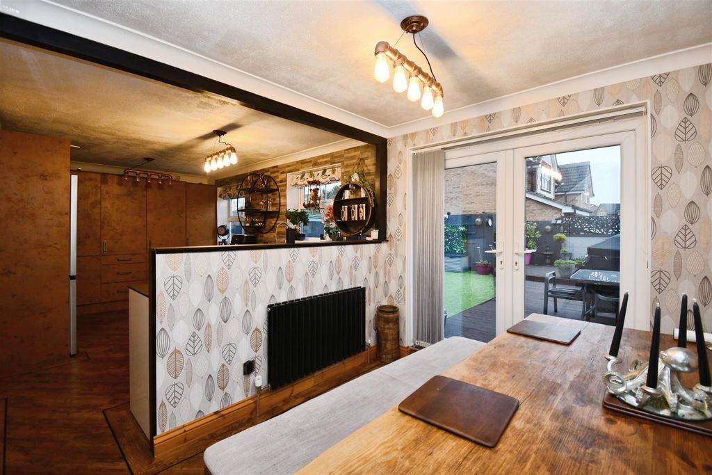 Property photo 3 of 24