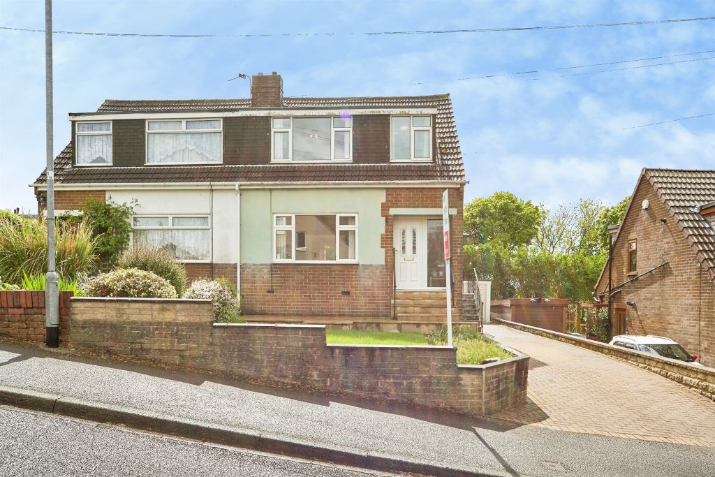 Property photo 1 of 18