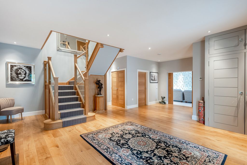 Additional image 5 of 6 bed equestrian for saleFosse Way, Ettington, Stratford-Upon-Avon Warwickshire CV37