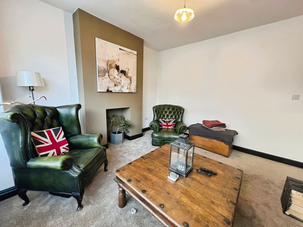 Property photo 2 of 27 Pbox-Img.Jpg