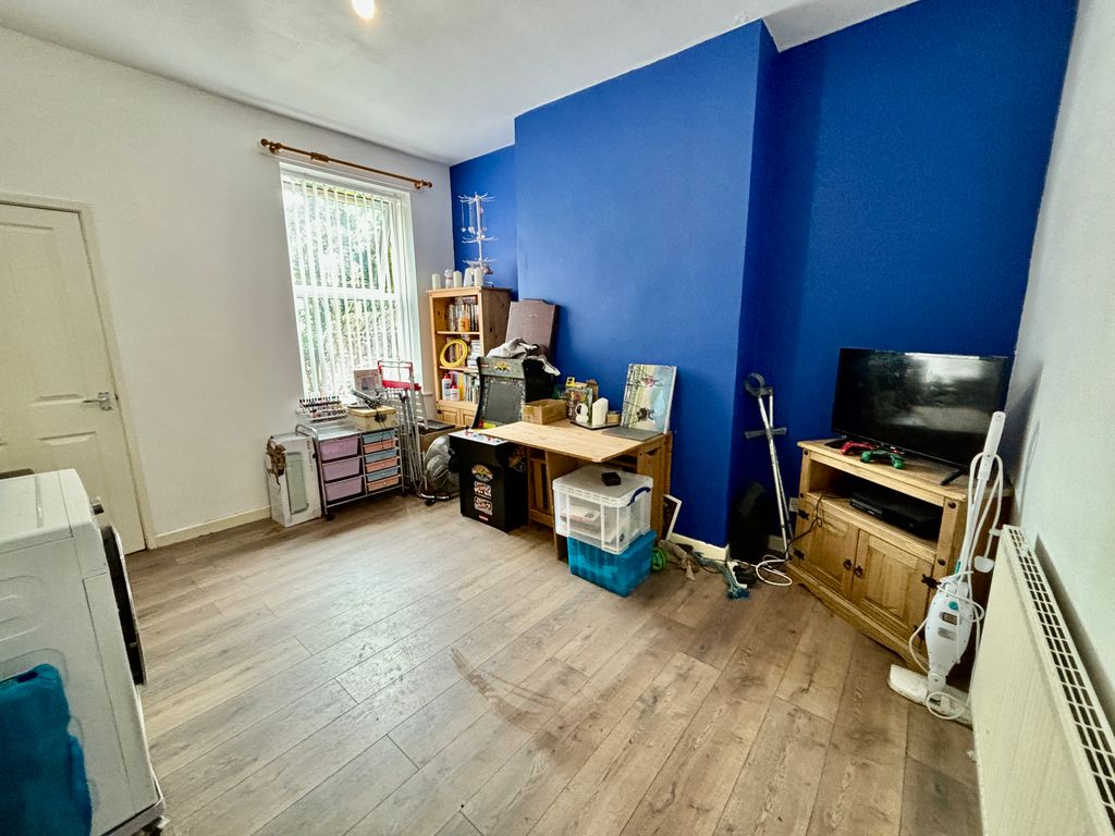 Property photo 3 of 13 Img_3622