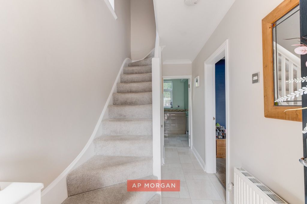 Property photo 2 of 17 Picture No. 04