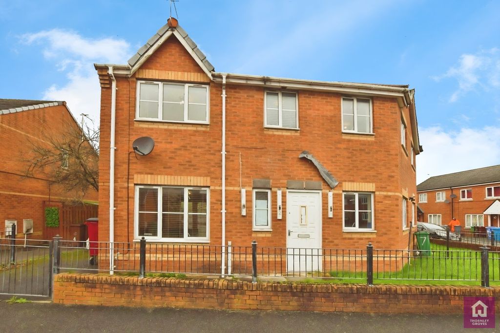 Property photo 1 of 21 Picture No. 32