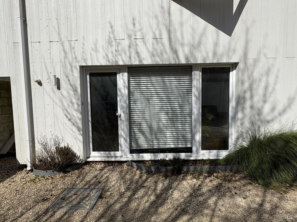 Property photo 1 of 11 Photo 0