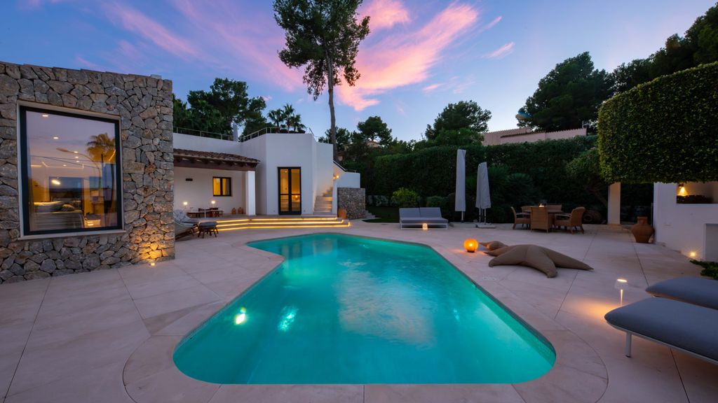 Property photo 3 of 29 82245 Small-26.Jpg