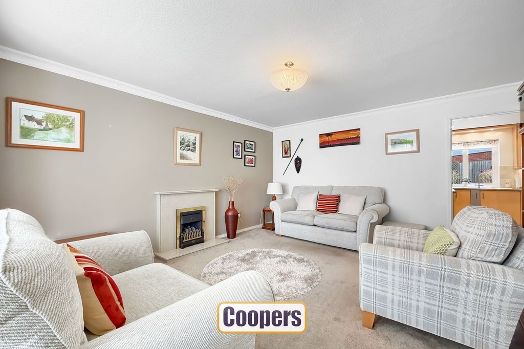 Property photo 3 of 17 Living Room