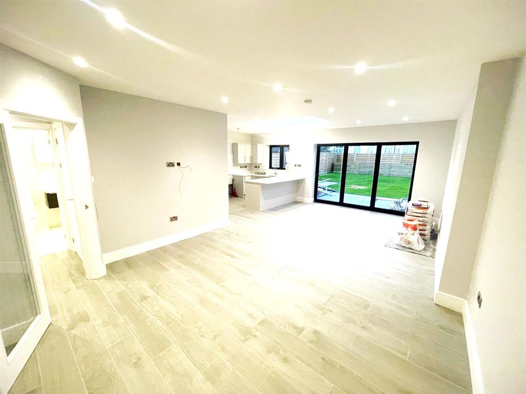 Property photo 2 of 15 Open Plan.Jpg