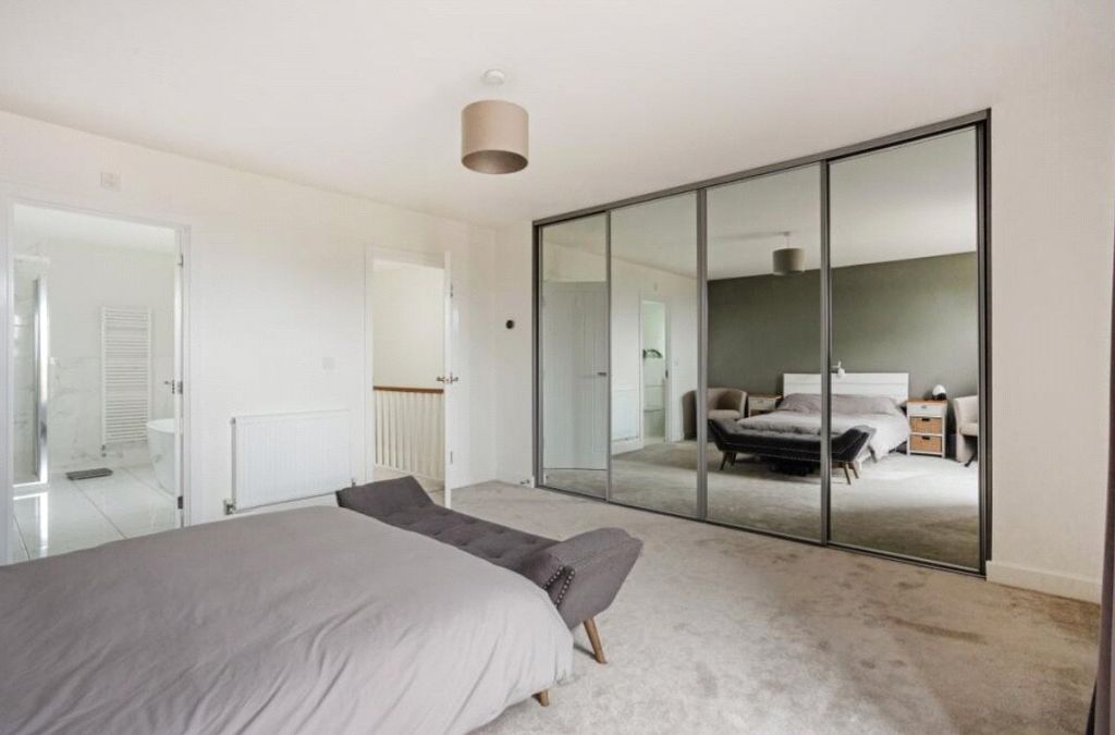 Property photo 3 of 5 Picture No. 01