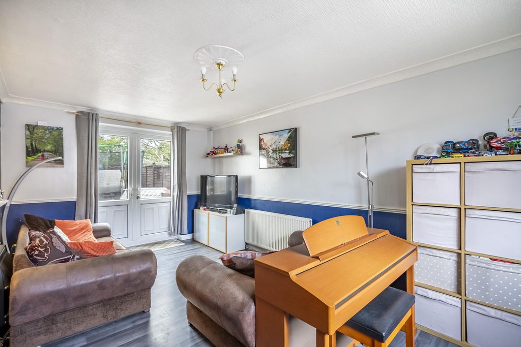 Property photo 3 of 12 Living Room