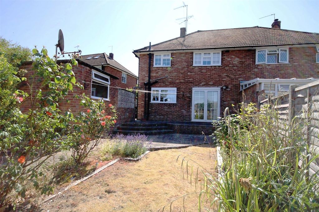 Property photo 2 of 12 .Gatdenrear.Jpg