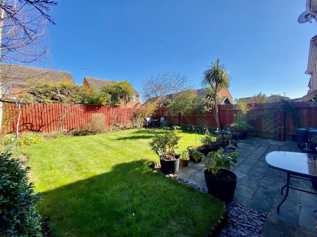 Property photo 3 of 13