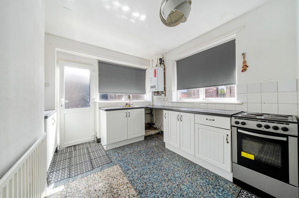 Property photo 2 of 20 1442596-11-69E0B3...