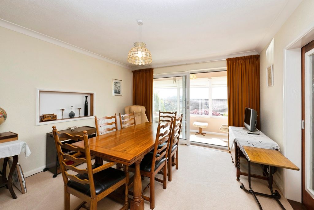 Property photo 3 of 16 Dining Room