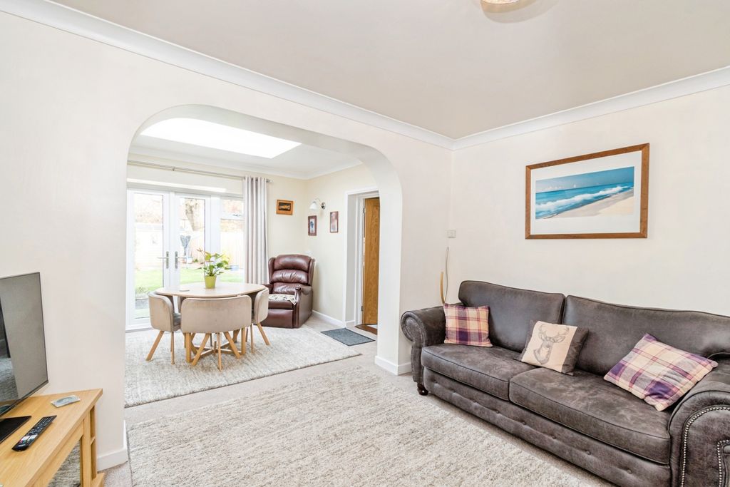 Property photo 2 of 20 Pbox-Img.Jpg