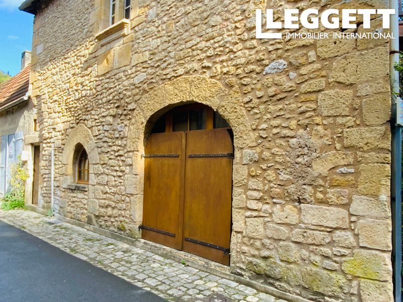 Property photo 2 of 10