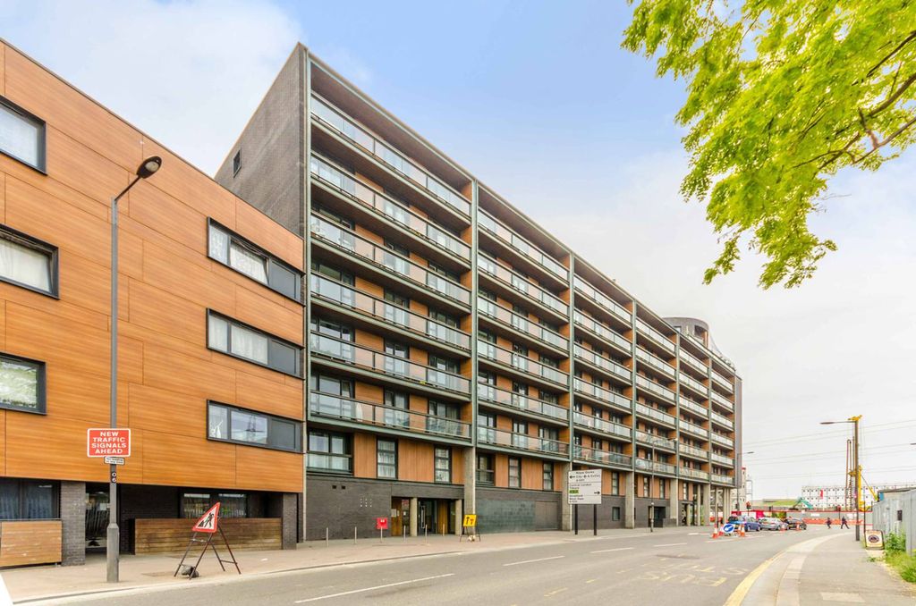 Property photo 2 of 9