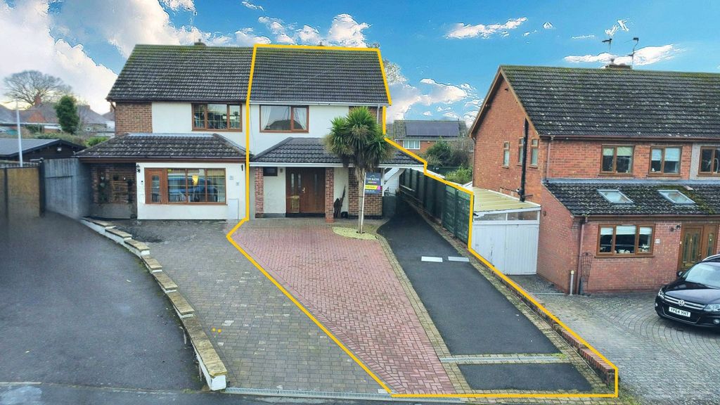 Property photo 1 of 20