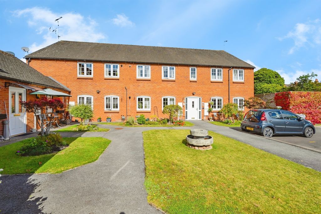 Property photo 1 of 14 Communal Entrance Door: