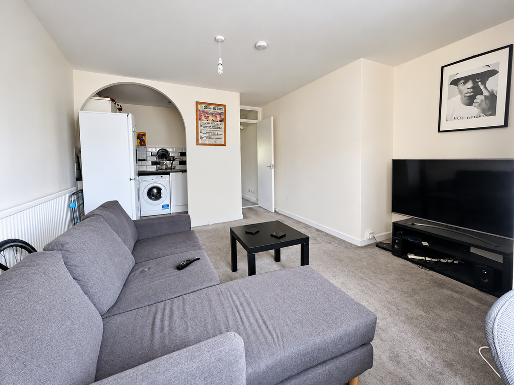Property photo 2 of 9