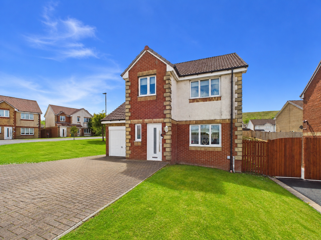 Property photo 1 of 32