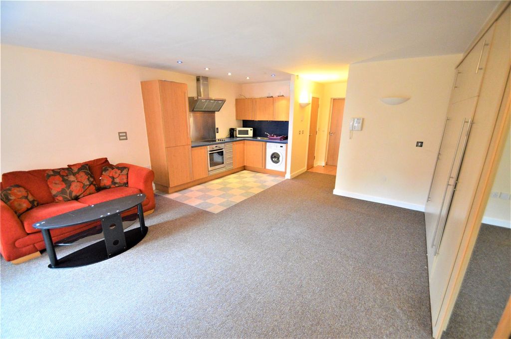 Property photo 3 of 7 2