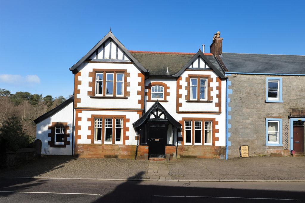 Property photo 2 of 32