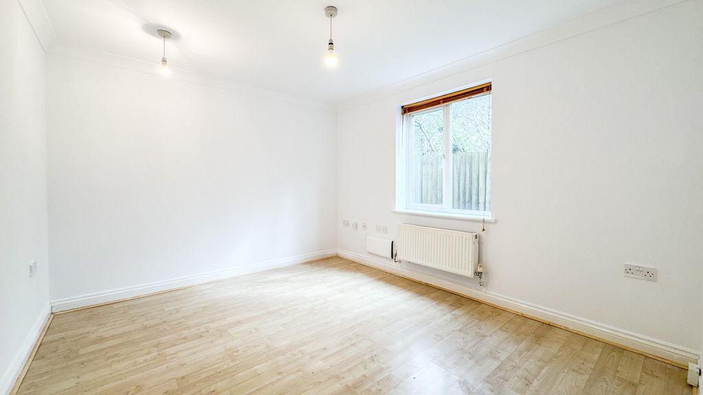 Property photo 2 of 11 Untitled-4593.Jpg