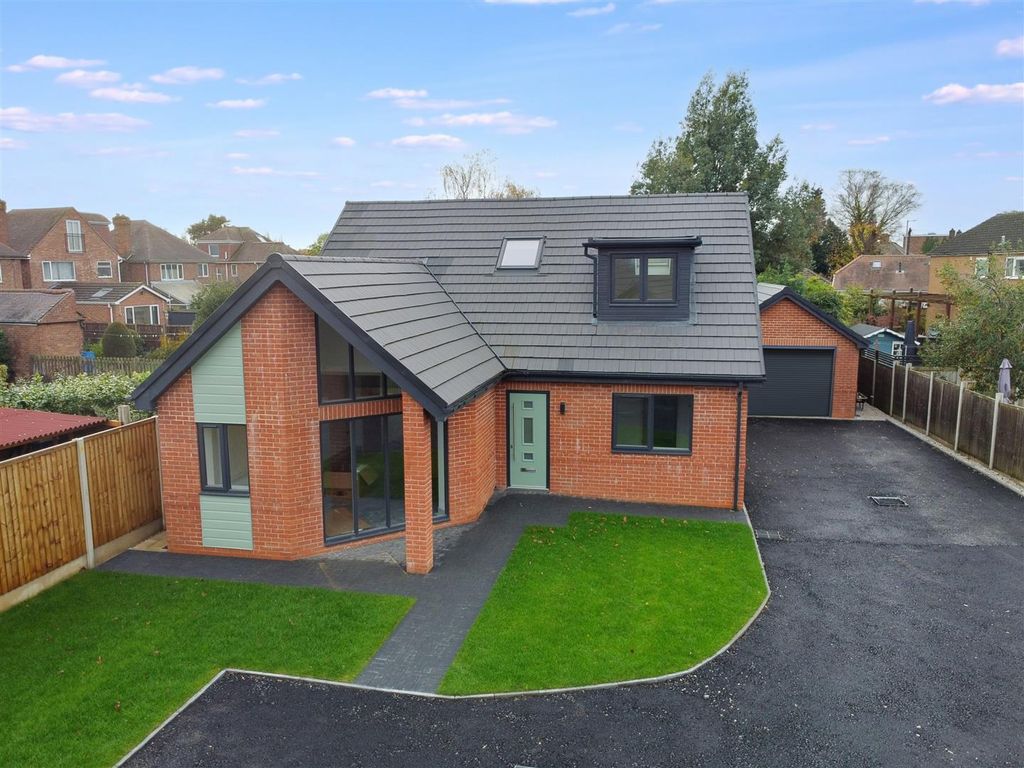 Property photo 1 of 36