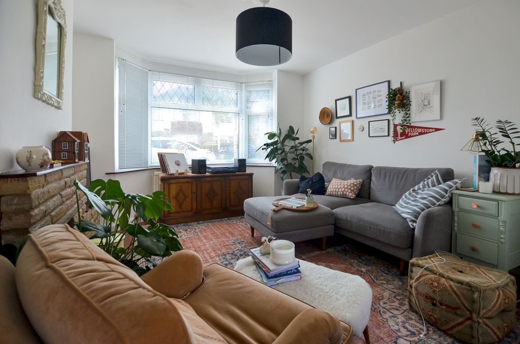 Property photo 1 of 21