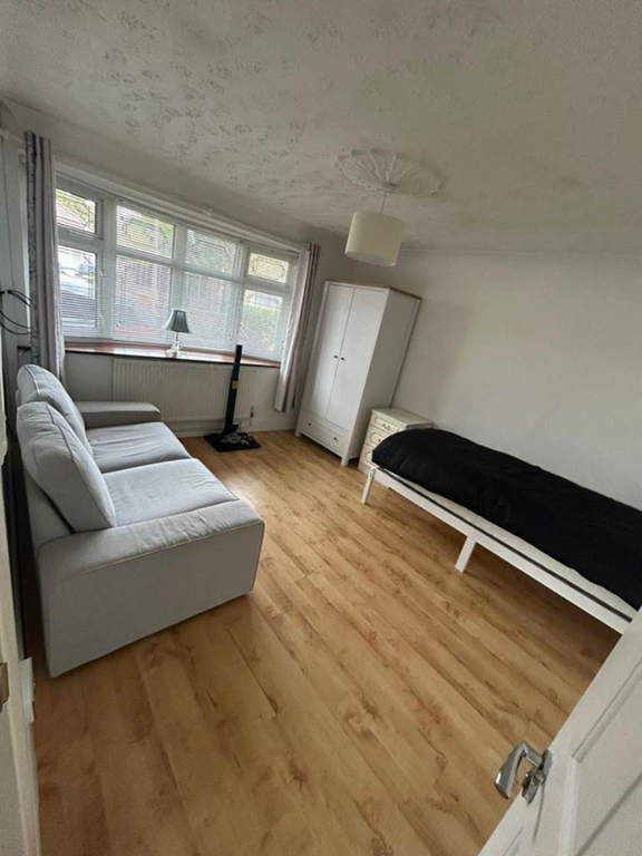 Property photo 2 of 2