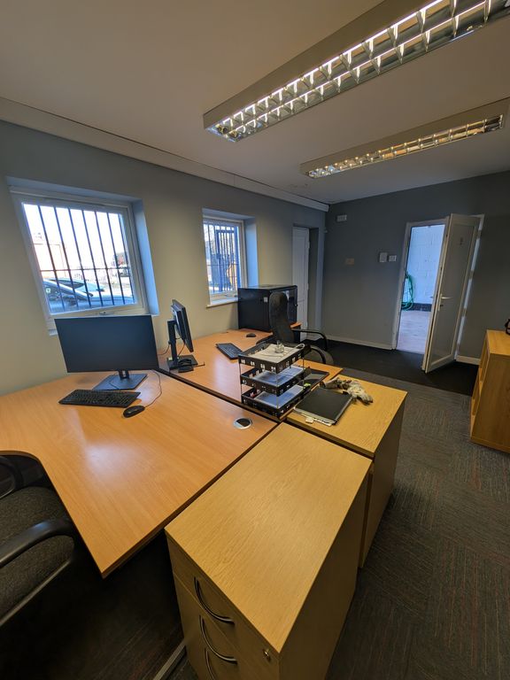 Property photo 3 of 5