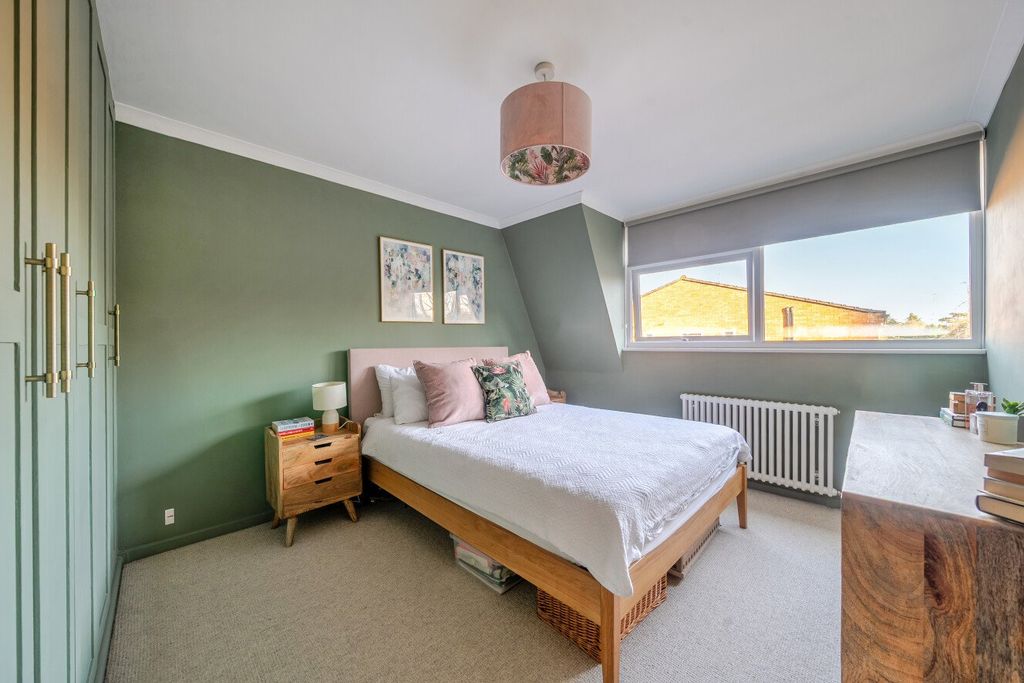 Property photo 3 of 33 Picture No. 27