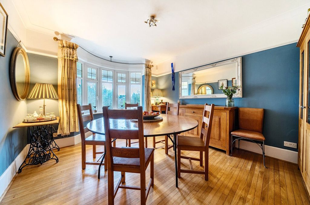 Property photo 3 of 14 Dining Room