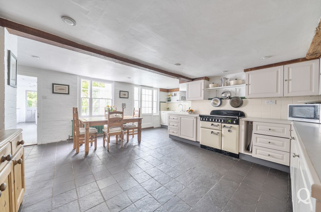 Property photo 3 of 44 349d3B9E-Af42-42B...