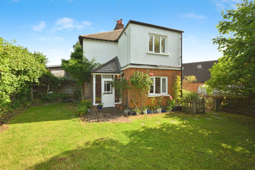 Property photo 2 of 17
