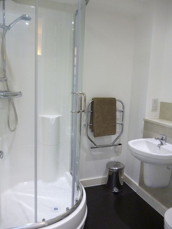 Property photo 3 of 4