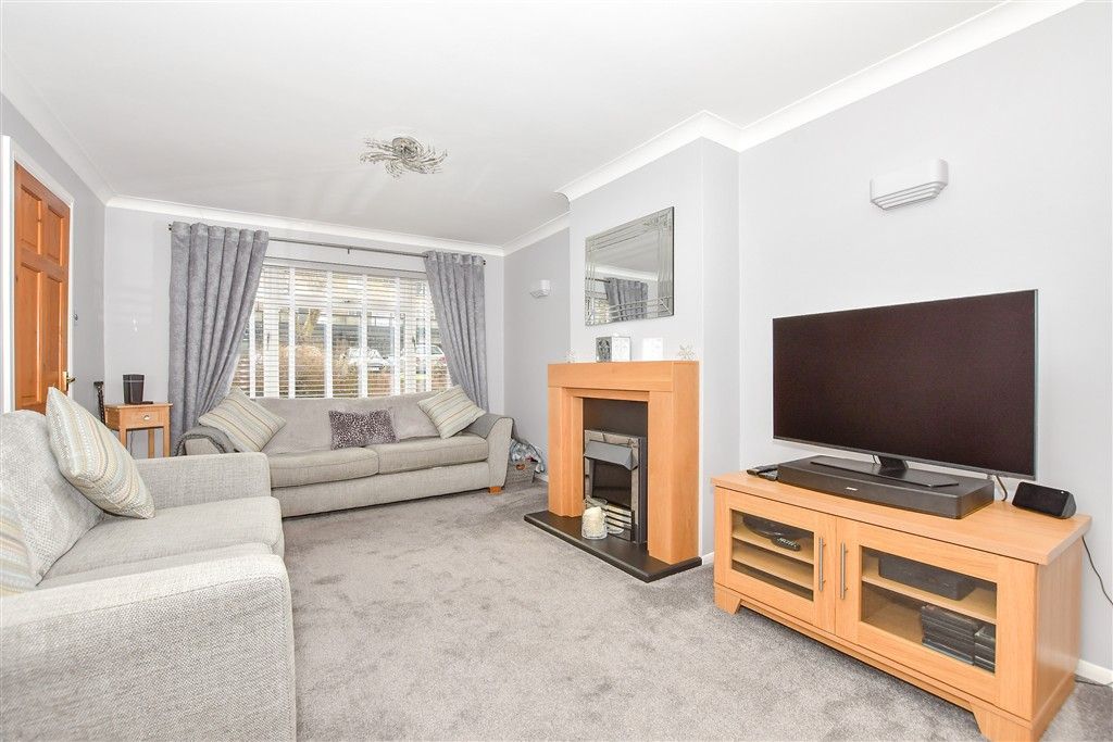 Property photo 3 of 10 Lounge/ Diner