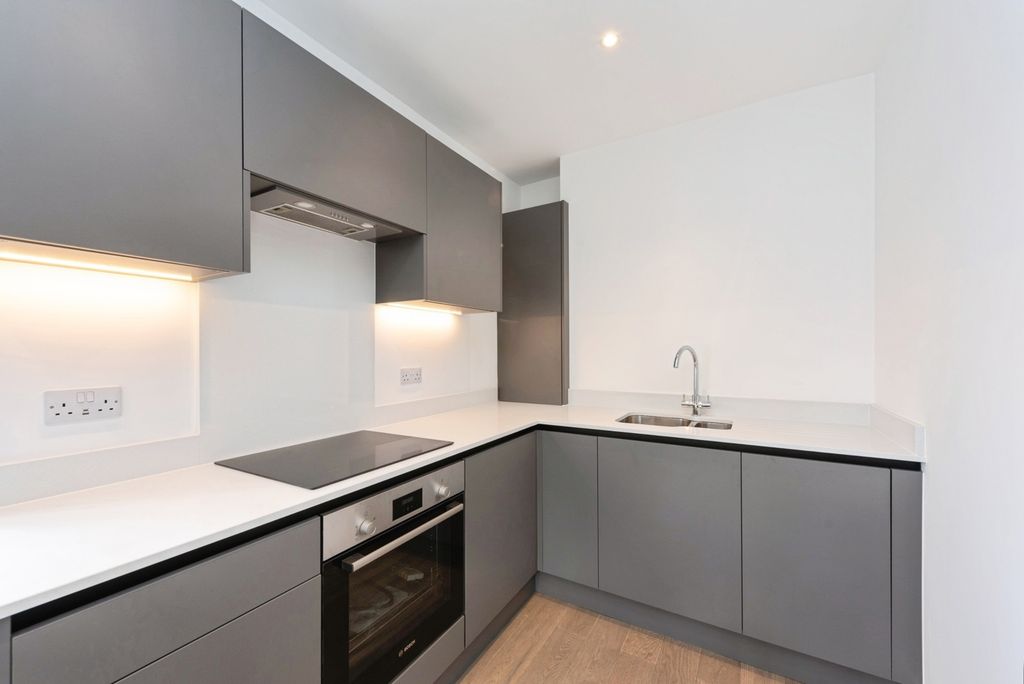 Property photo 1 of 23 Kitchen