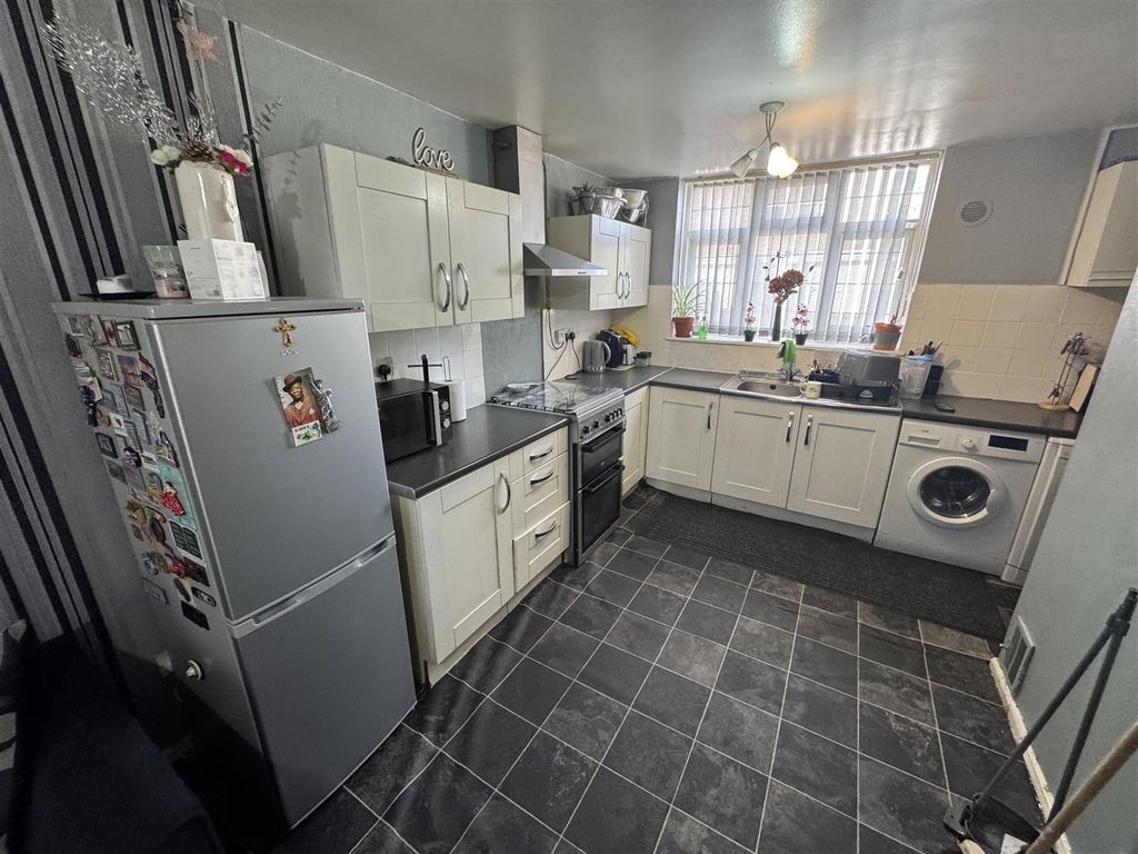 Property photo 1 of 11 Img_5711.Jpg