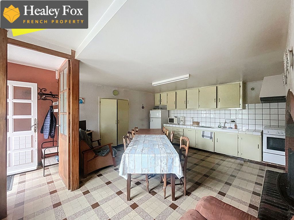 Property photo 2 of 11