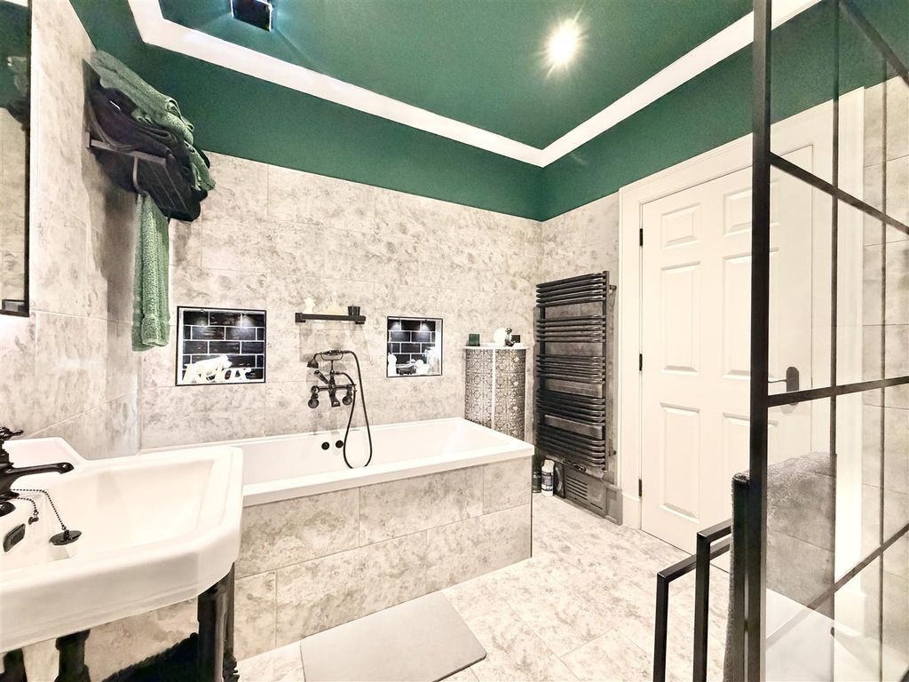 Additional image 29 of 4 bed town house for saleBurnside Gate, Hamilton ML3