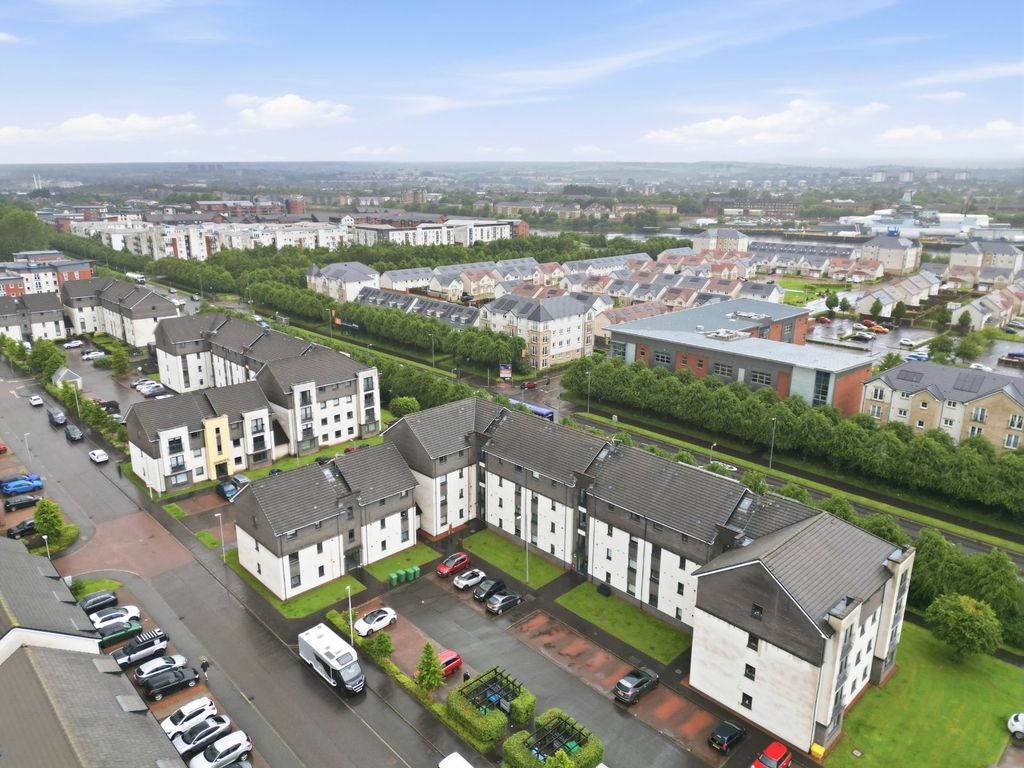Property photo 2 of 22 Picture No. 02