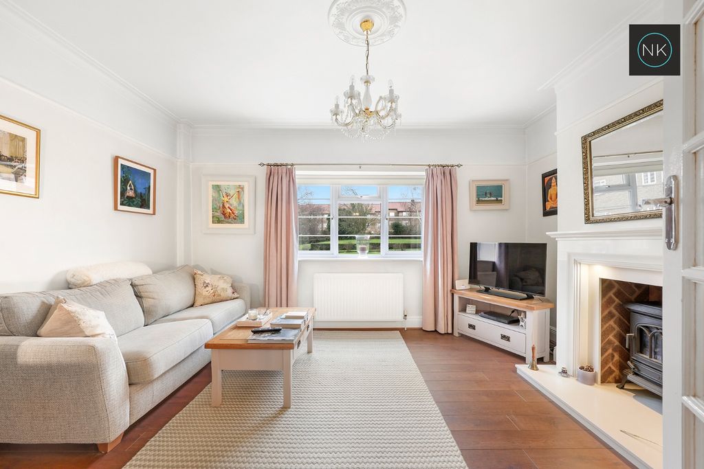 Property photo 1 of 18 3496510