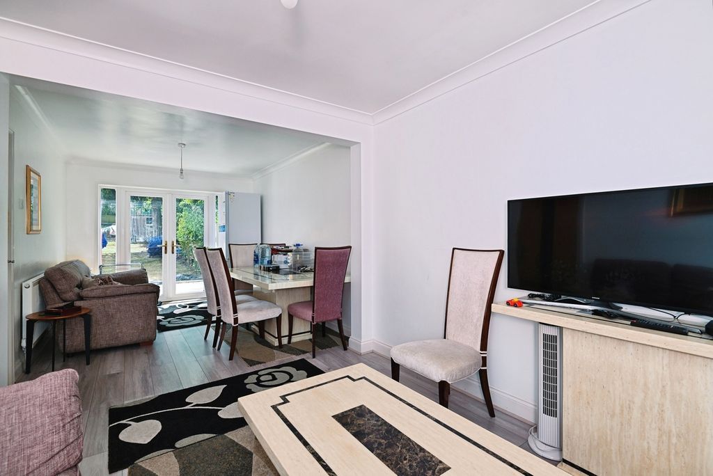 Property photo 3 of 13 Pbox-Img.Jpg