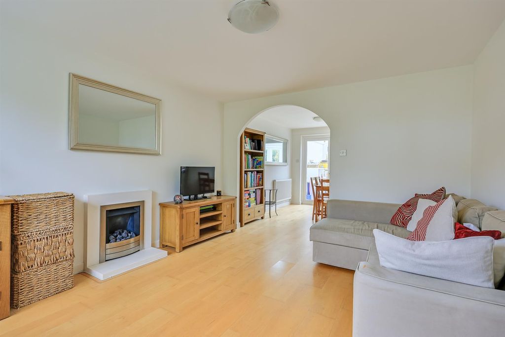 Property photo 2 of 18 Img (10).Jpg