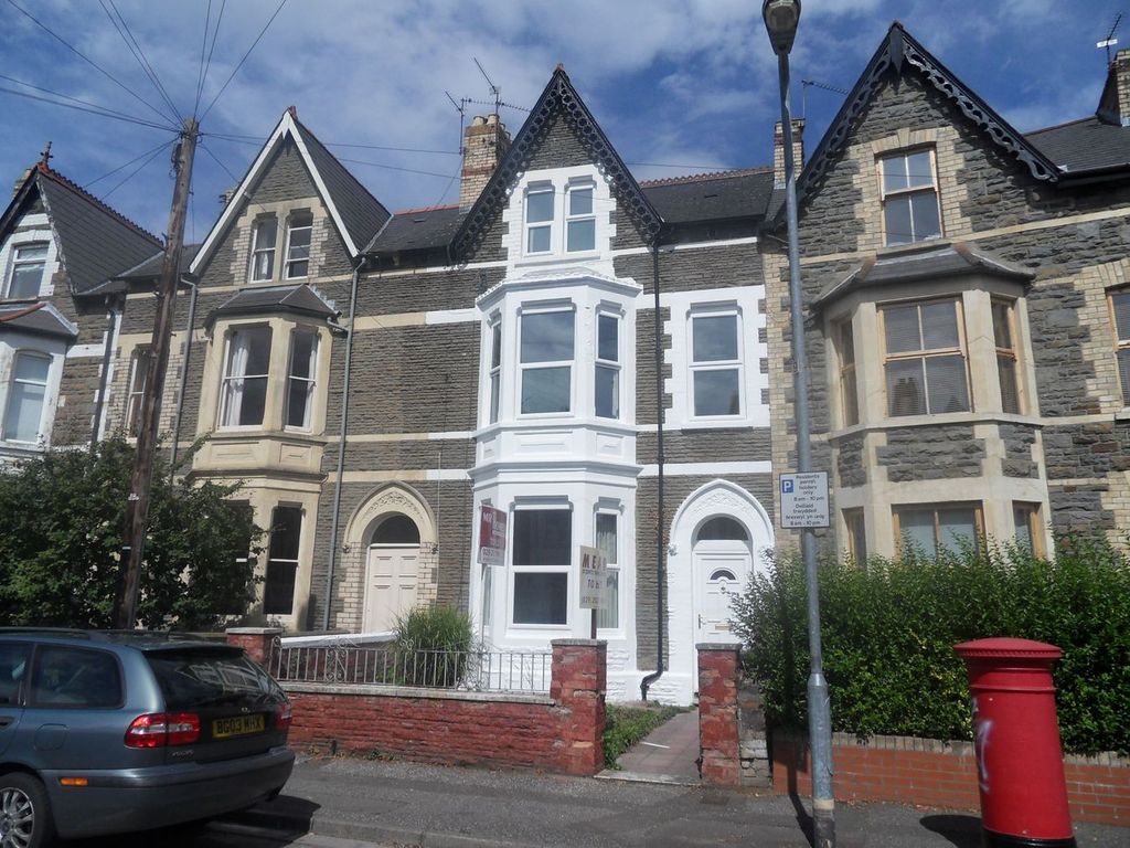 Property photo 1 of 2