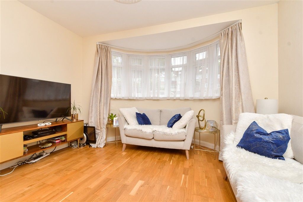 Property photo 3 of 14 Living Room