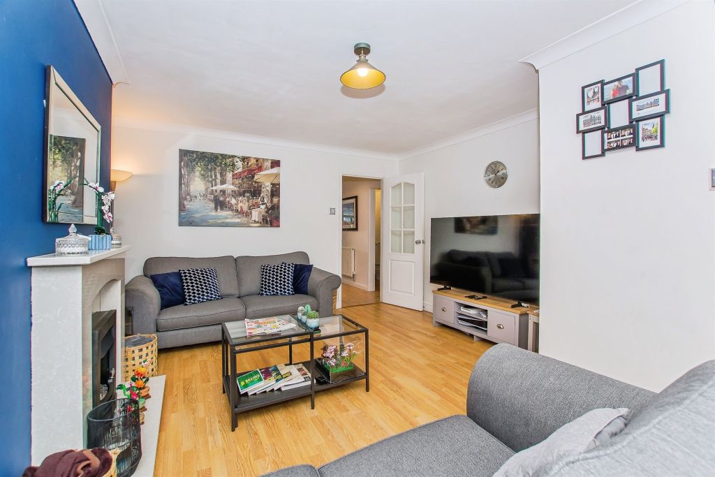 Property photo 3 of 18