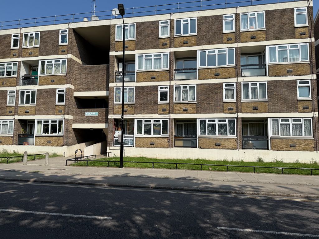Property photo 2 of 12 Front 2