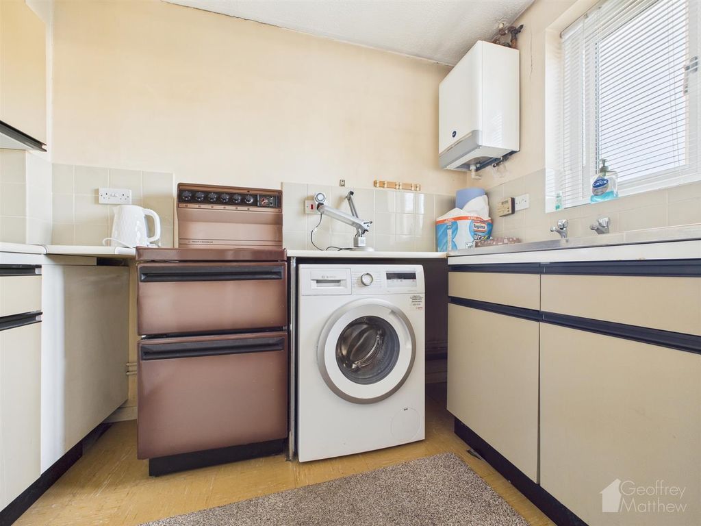 Property photo 2 of 12 Cam02365G0-Pr0400-Still004.Jpg